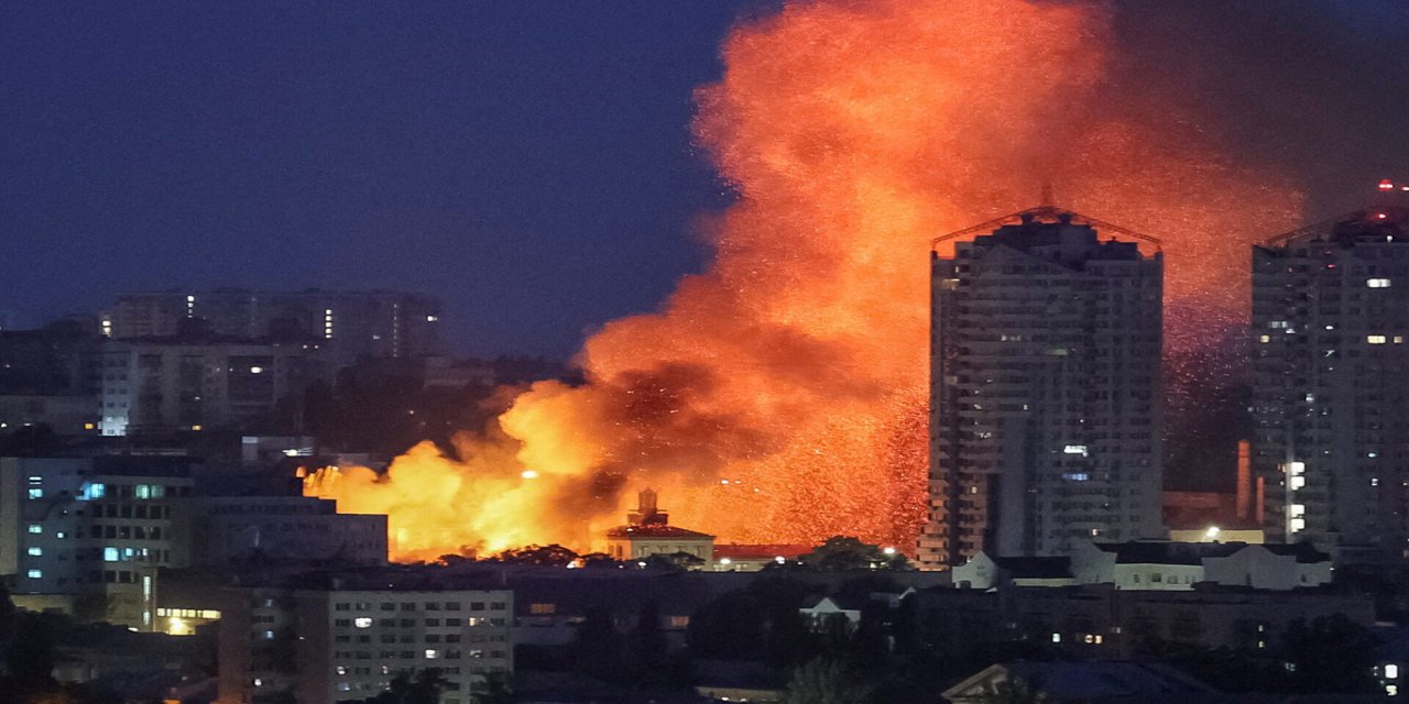 Rusya'dan Ukrayna'ya yoğun füze ve İHA saldırısı