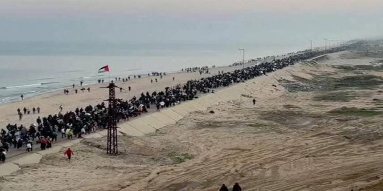 Gazze’de ateşkes başladı: Binlerce Filistinli kuzeye dönüyor