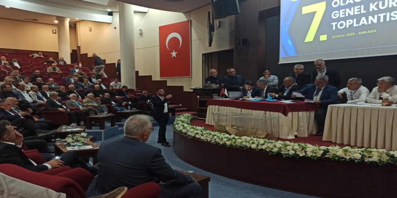 Türkiye Arı Yetiştiricileri Merkez Birliği'nin yeni başkanı Ali Demir oldu