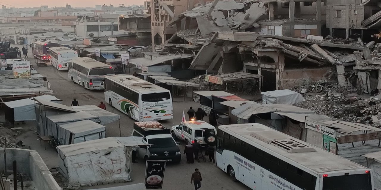 Esir takasının uygulanmasına başlandı: Kassam, siyonistleri teslim etti