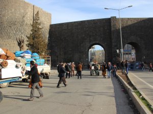 Sur halkı: "Halimiz ne olacak"