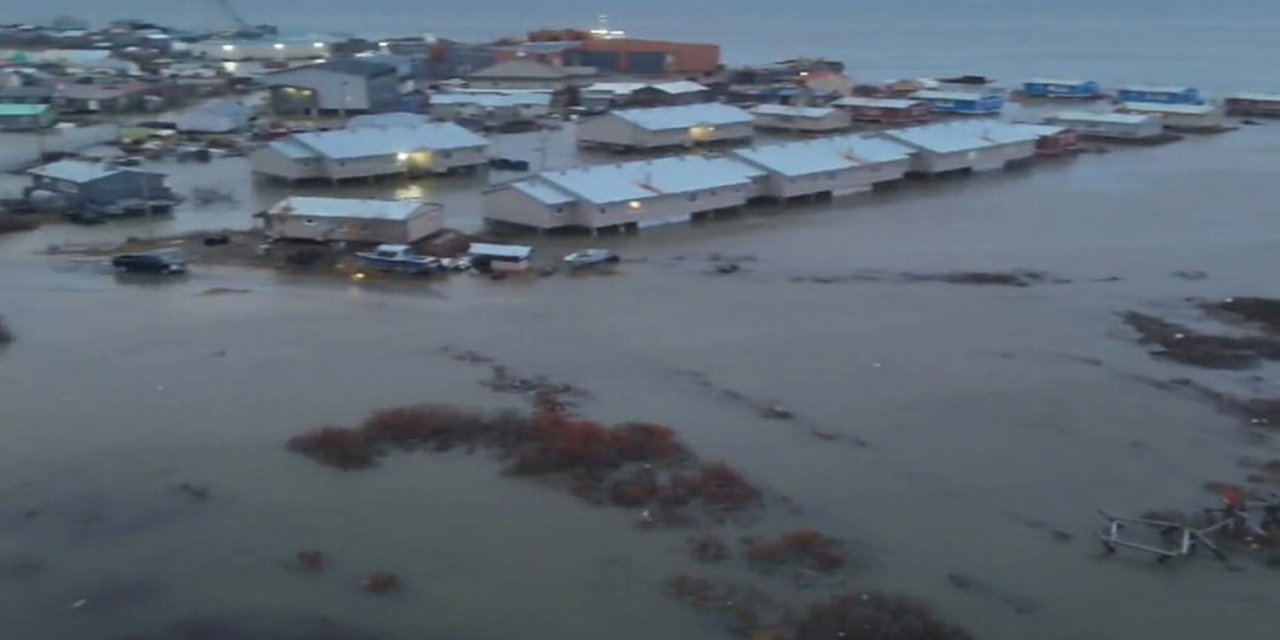 Halong Tayfunu Alaska'yı vurdu: 1 ölü, 2 kayıp
