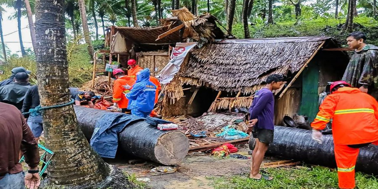 Filipinler'i Fengshen Fırtınası vurdu: 8 ölü, 2 kayıp