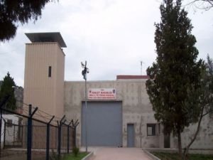 İmralı'da 1 yüzbaşı ve 2 astsubay gözaltında