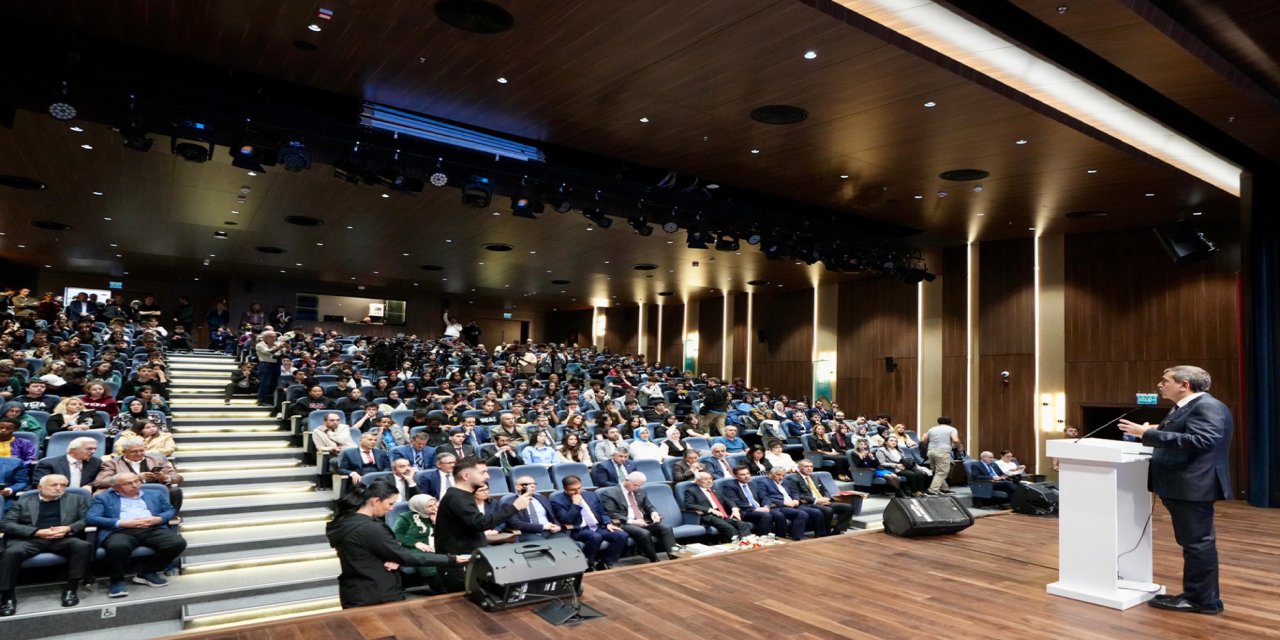 Bakan Tekin: İmam hatip okullarını bir marka haline getirmek zorundayız