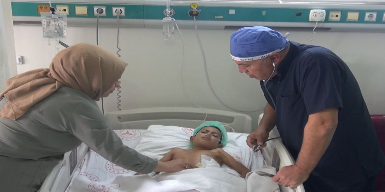 Akciğer kisti patlayan 7 yaşındaki çocuk Şanlıurfa’da hayata tutundu