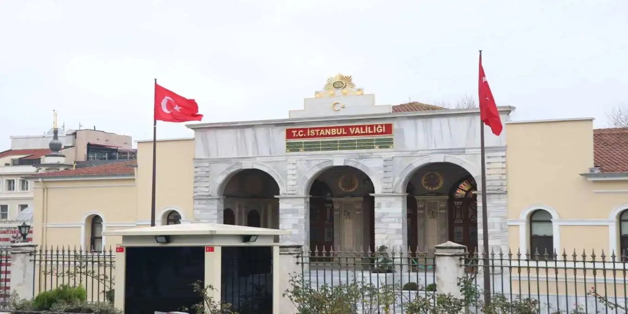 İstanbul Valiliği: İstanbul’umuzda şu ana kadar herhangi bir hasar ihbarı alınmadı