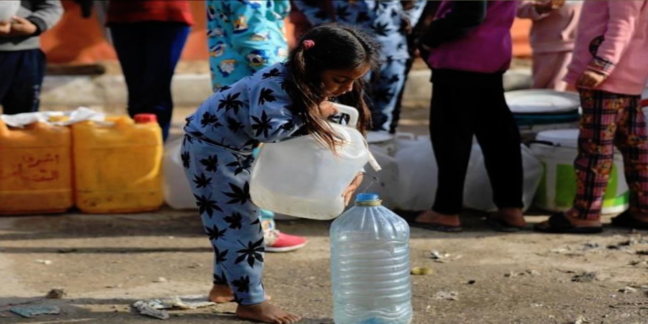 Gazze’de su kıtlığı ve 250 bin ton çöp, halkın sağlığını tehdit ediyor