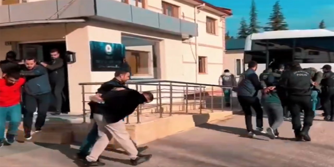 Konya polisinden Instagram dolandırıcılarına operasyon: 11 tutuklama