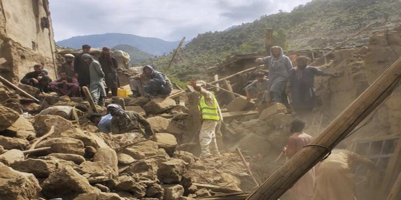 Afganistan'da meydana gelen 6,3 büyüklüğündeki depremde can kaybı 20'ye yükseldi