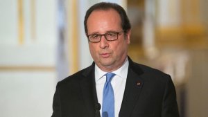 Hollande'a Cezayir katliamlarını anma günü çağrısı yaptı