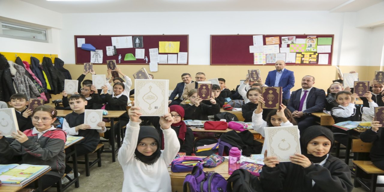TDV, Kur’an dersini tercih eden öğrencilere Kur’an-ı Kerim ve dini eğitim kitapları ulaştıracak