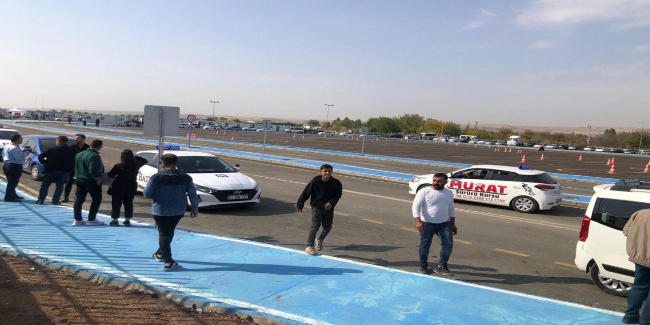 Sürücü Akademisinde ilk direksiyon sınavı gerçekleştirildi