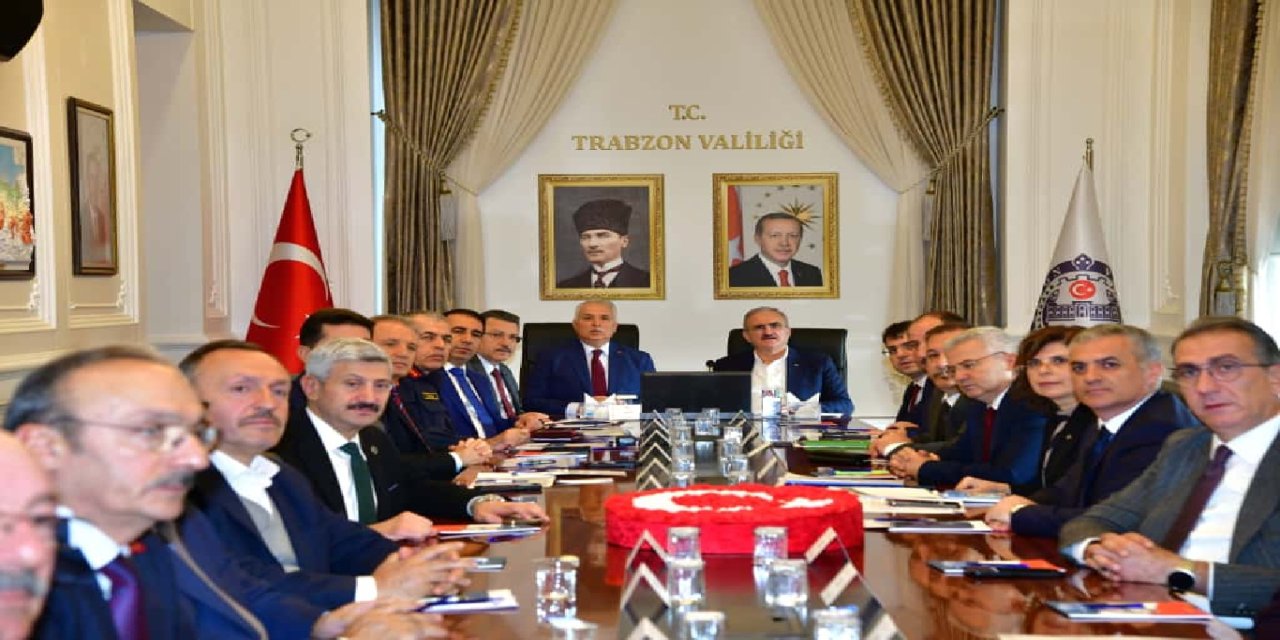 Trabzon’da sahipsiz hayvanların durumu masaya yatırıldı