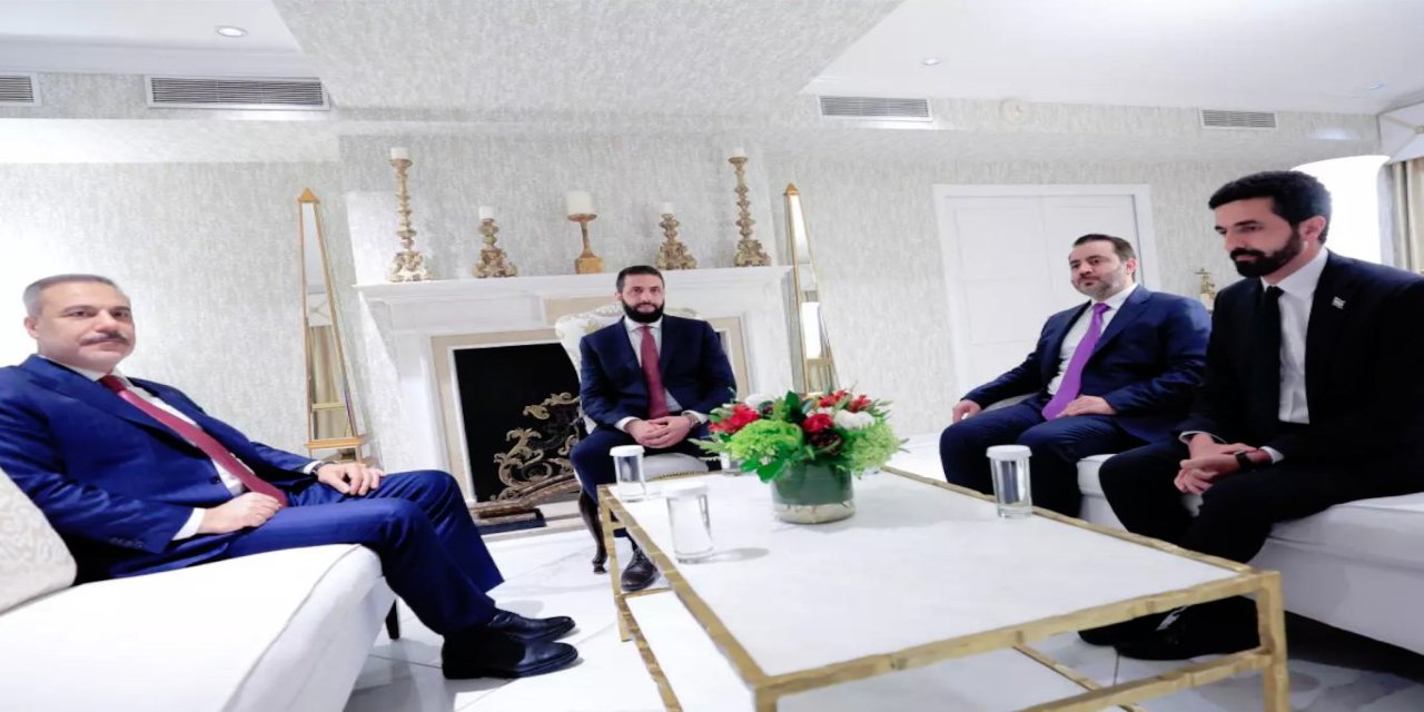 Bakan Fidan, Suriye Cumhurbaşkanı Şara ile bir araya geldi