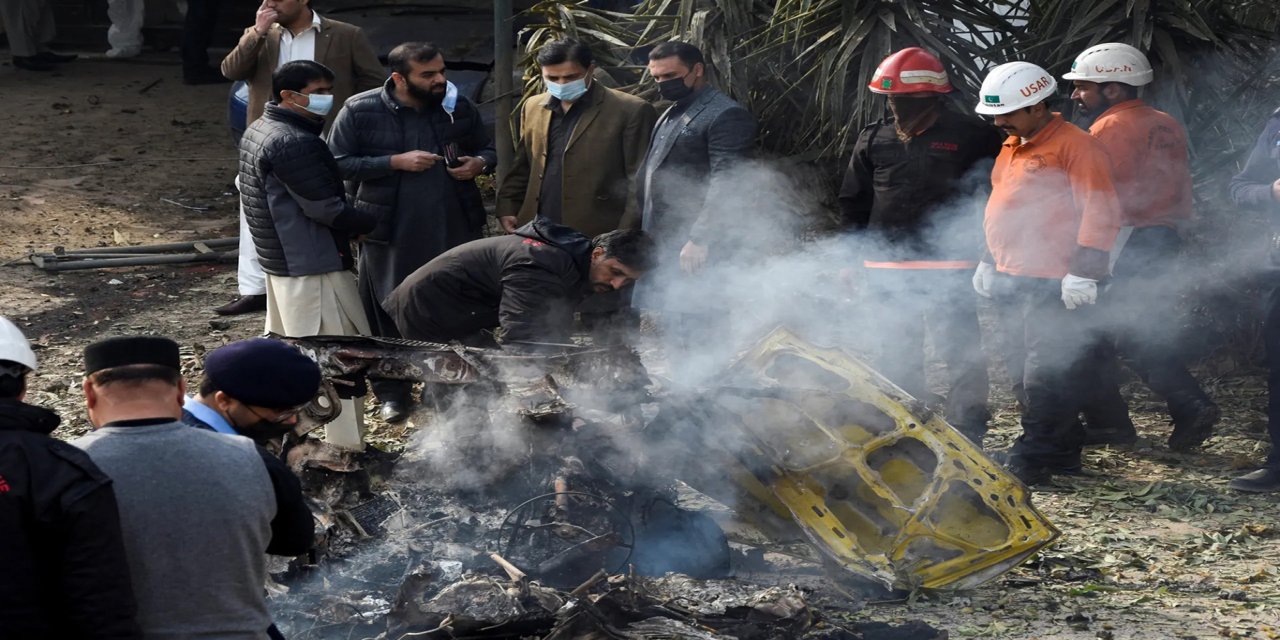 Pakistan'da mahkeme binası yakınında patlama: 12 ölü, 27 yaralı