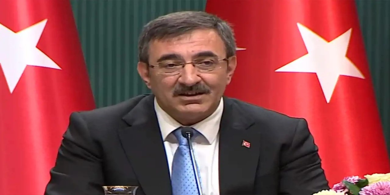 Cumhurbaşkanı Yardımcısı Yılmaz askeri kargo uçağını düşmesine ilişkin Azerbaycan Başbakanı'yla görüştü