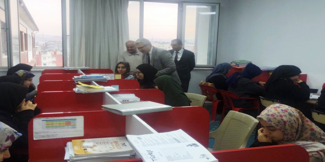 Öğrencilerin YKS'ye hazırlık kampı devam ediyor