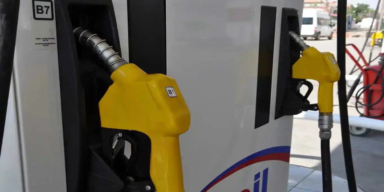 Benzine zam geldi! Akaryakıtta tabela değişti