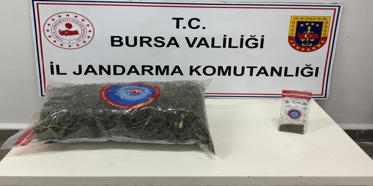 Bursa'da 4 kilo 200 gram kubar esrar ele geçirildi: 1 gözaltı