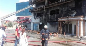 İstanbul Zeytinburnu'nda Aydaş iş merkezinde yangın