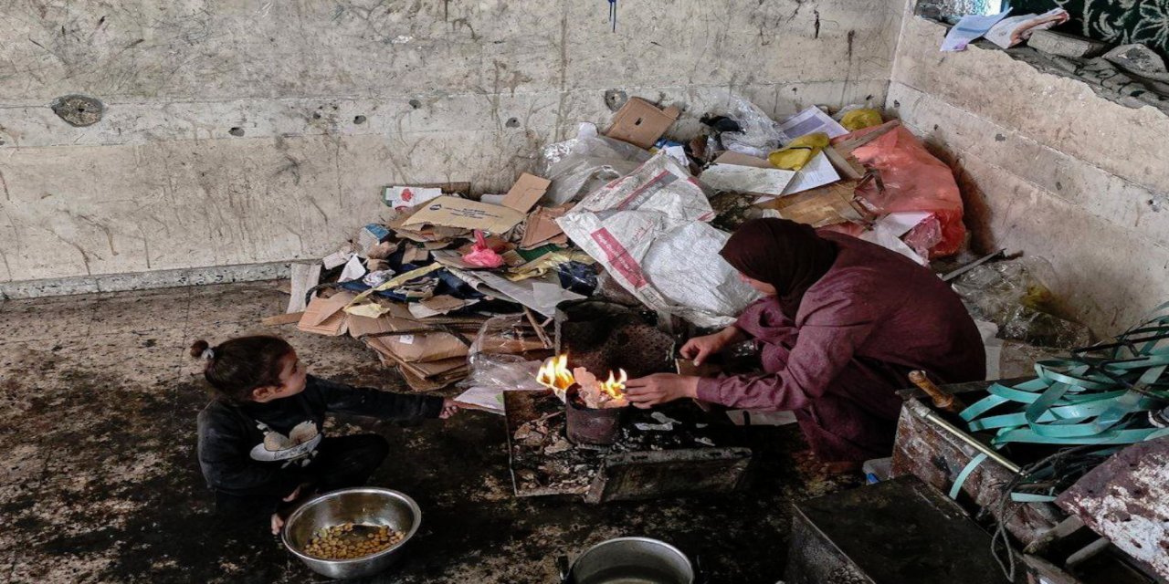 UNRWA: Gazze’de nüfusun yarısı yerinden edilmişlerin yaşadığı bölgelerde hayatta kalma mücadelesi veriyor