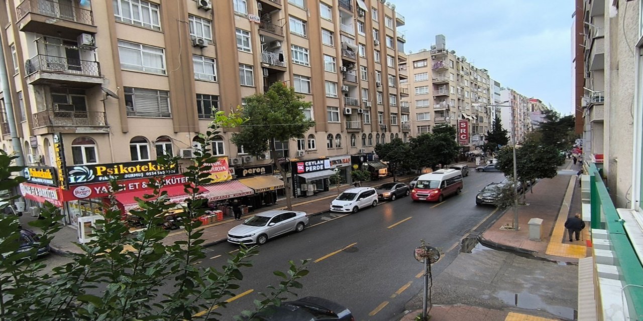 Sabah yağan yağmur Mersin'i serinletti