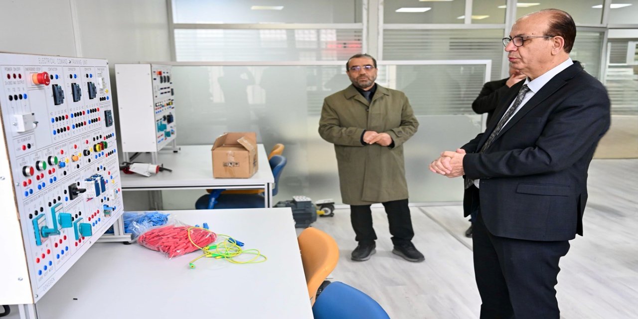 Yeşilyurt Belediye Başkanı Geçit'in sözünü verdiği 'meslek edindirme akademisi' projesi tamamlandı