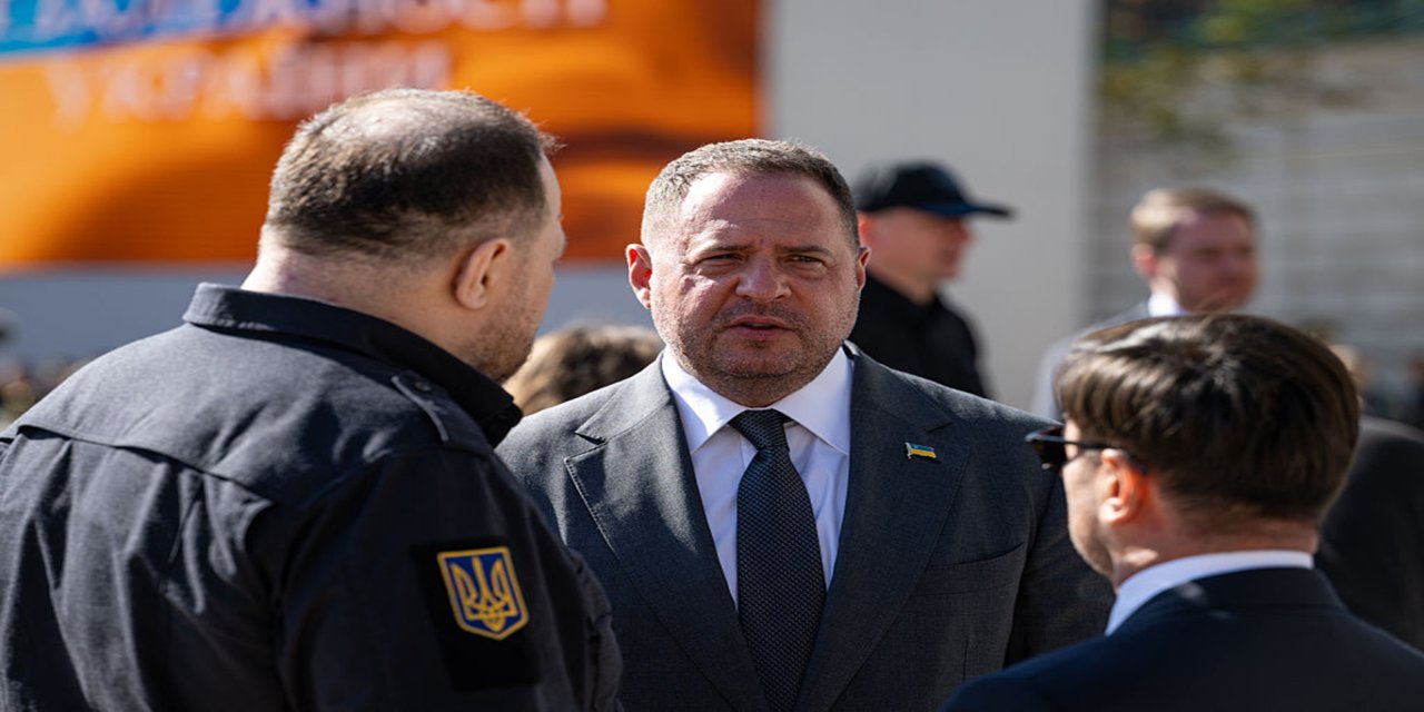 Zelenski'nin üst düzey yardımcısı istifa etti