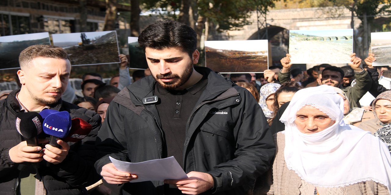 On Gözlü Köprü esnafından belediyeye tepki: Yerel yönetim bir grubun tekelini çeviren çarka dönüşmüştür