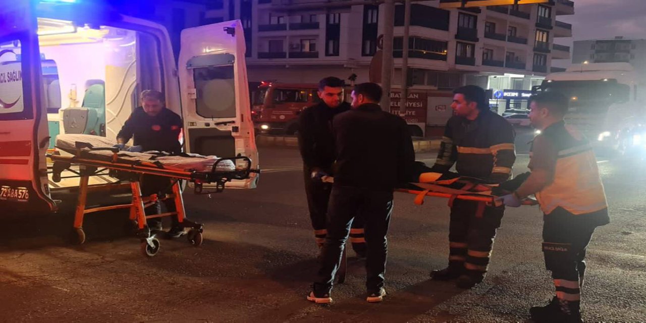 Batman'da iki otomobil çarpıştı: 1 yaralı