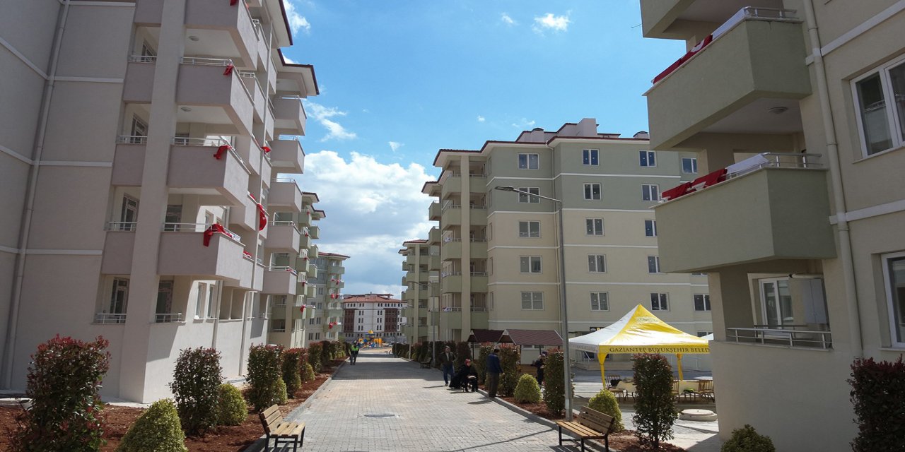 Gaziantep'te en az 4 çocuğu olan aileler çekilişsiz, kurasız konut kaydı yaptırabilecek