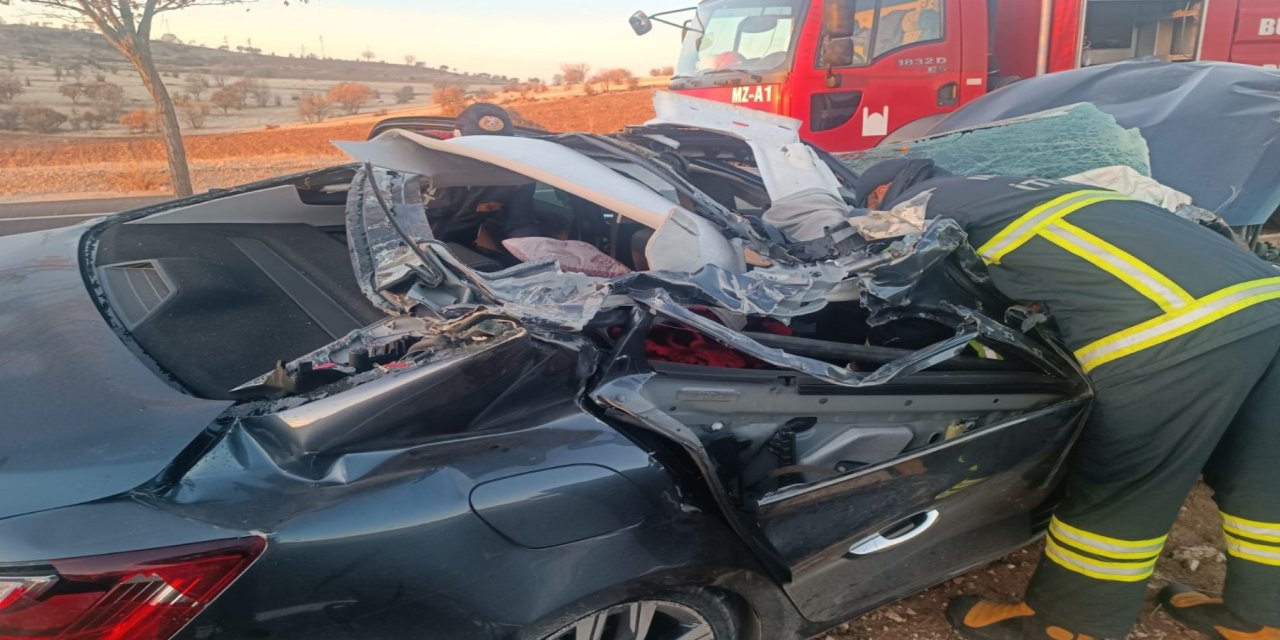 Mardin’de tır ile otomobil çarpıştı: 1 ölü 2 yaralı