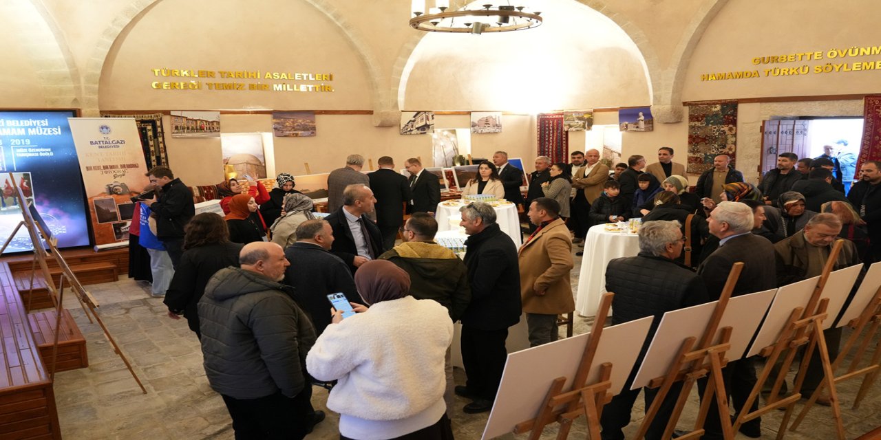 Malatya'da "Bir kent, bir tarih, bir kadraj" fotoğraf sergisi açıldı