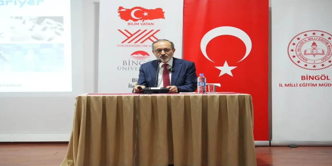 Bingöl’de “Bilim, Araştırma ve Kariyer” konferansı düzenlendi