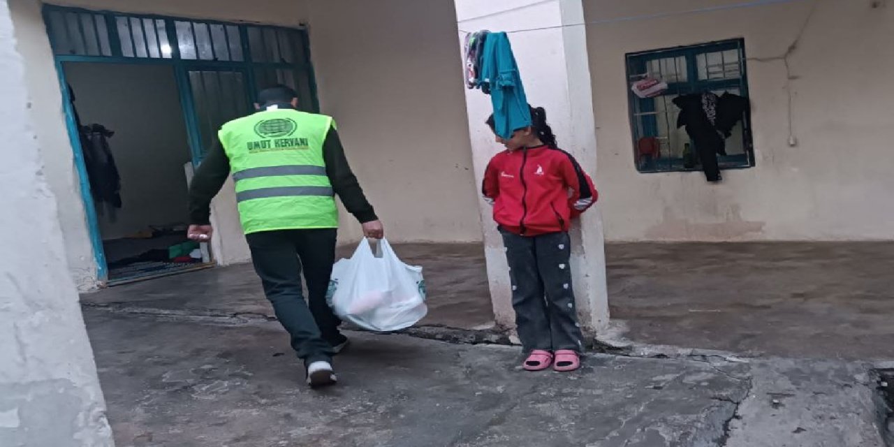 Umut Kervanı Akçakale’de ihtiyaç sahiplerini sevindirdi