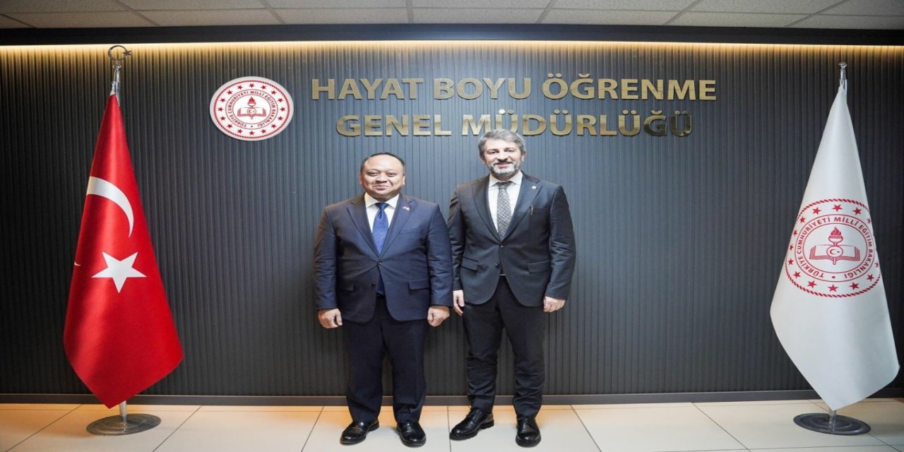 Endonezya MEB’in uzaktan eğitim çalışmalarına ilgi gösterdi