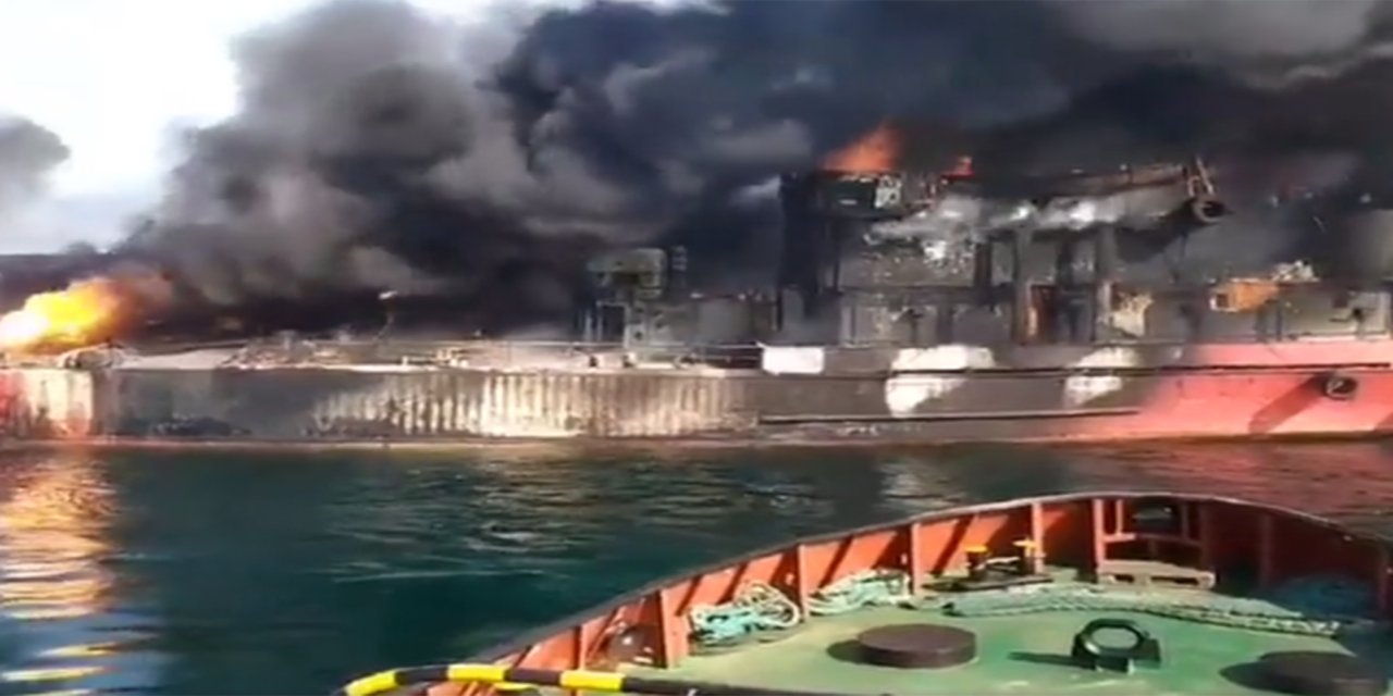 Rusya, Ukrayna'nın Odessa Limanı'nda yük gemisini vurdu