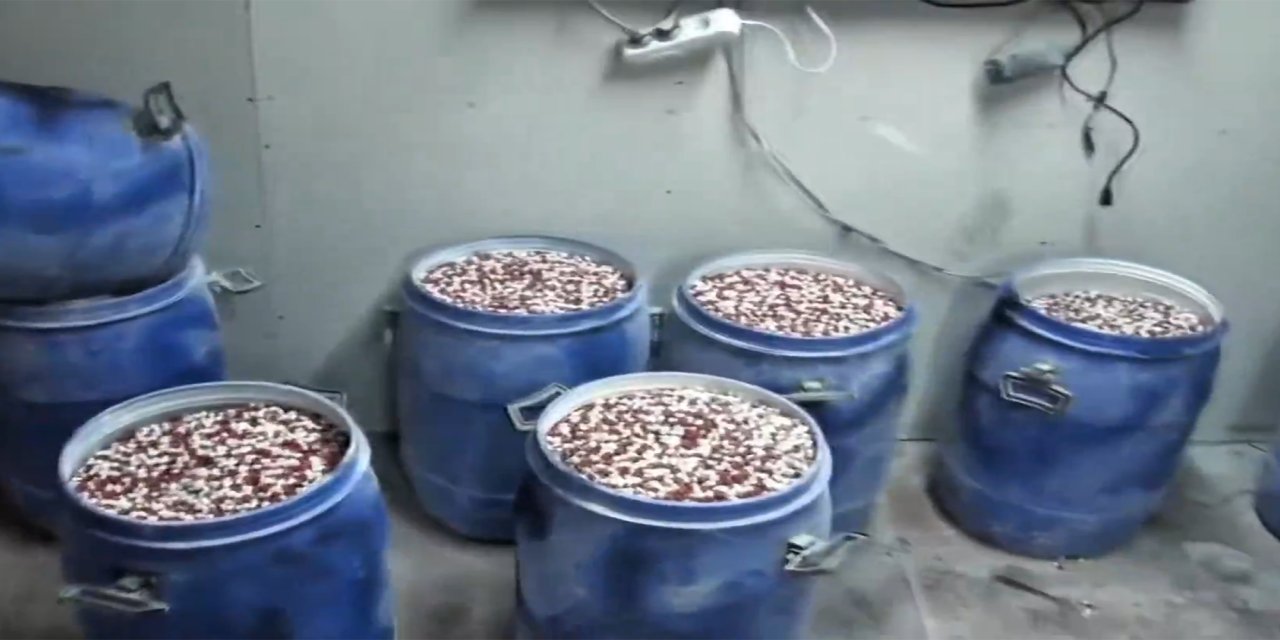 İstanbul ve İzmir'de uyuşturucu operasyonu: Milyonlarca hap ele geçirildi