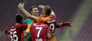 Galatasaray'da liderlik hesapları