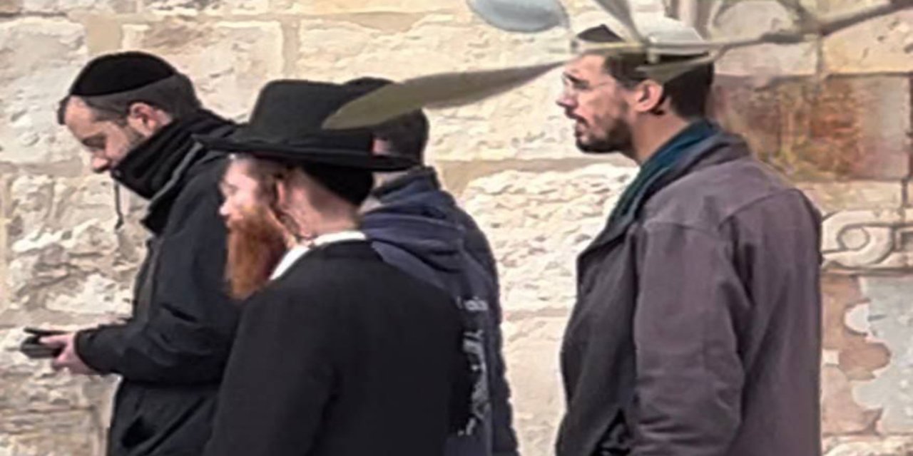 Siyonist yerleşimciler Hanuka bahanesiyle Mescid-i Aksa'ya baskını sürdürdü