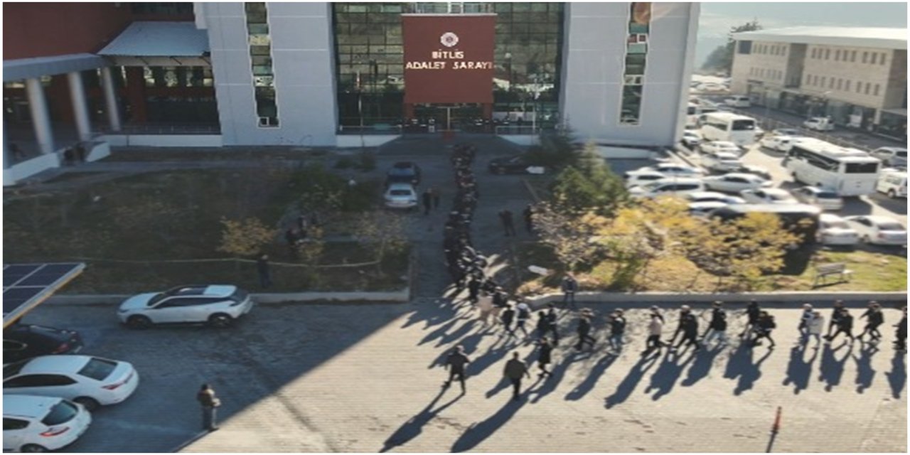 Bitlis merkezli operasyonda gözaltına alınan 62 şüpheliden 46’sı tutuklandı