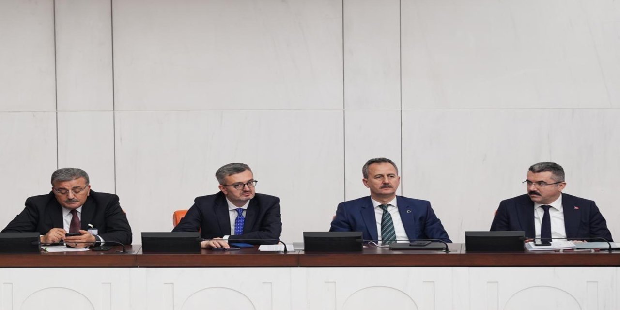 İletişim Başkanı Duran, bütçe görüşmelerine katıldı