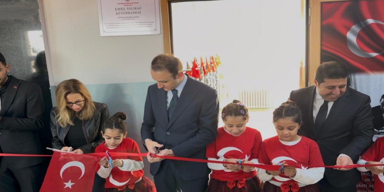 Gönüllüler bir araya geldi Güçlükonak'ta köy okulunda 2 bin kitaplık kütüphane açıldı