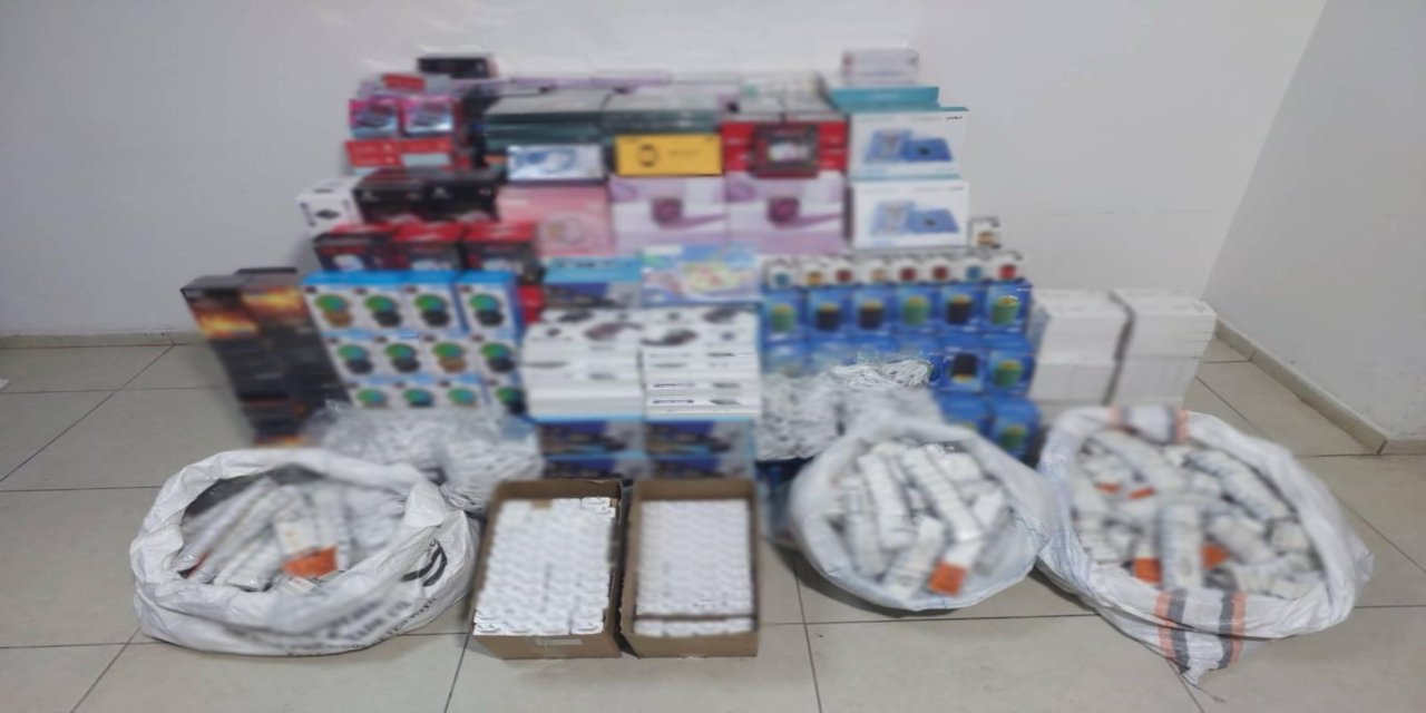 Gaziantep'te yüklü miktarda gümrük kaçağı ürün ele geçirildi