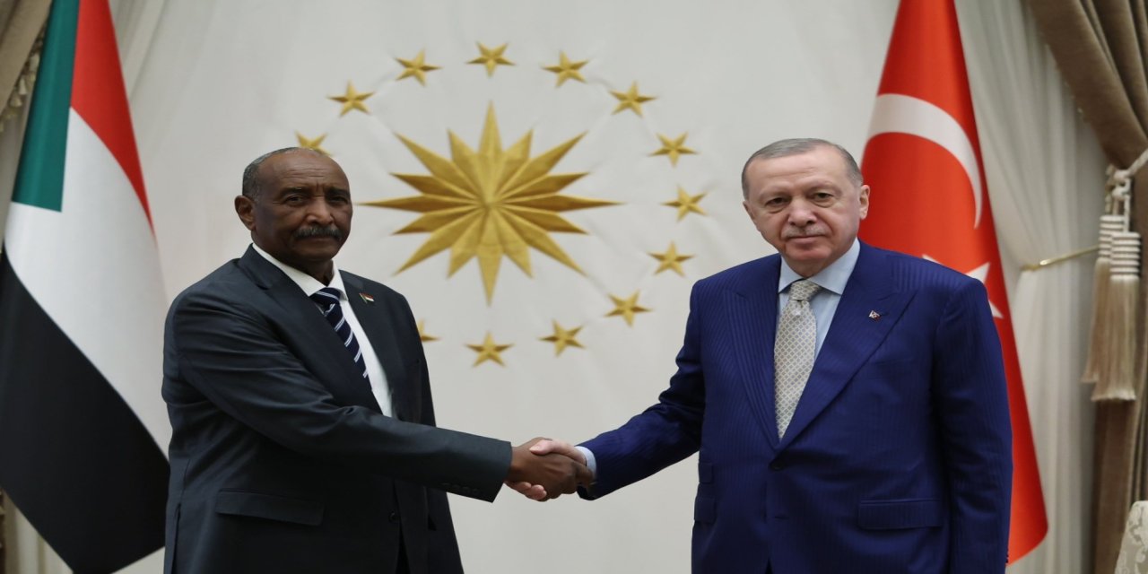 Cumhurbaşkanı Erdoğan, Sudan Egemenlik Konseyi Başkanı el Burhan ile görüştü