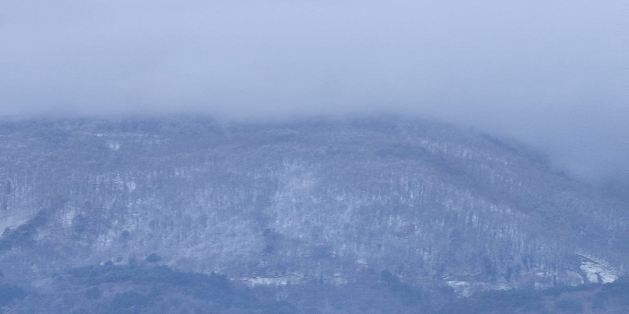 Uludağ’ın etekleri beyaza büründü, Bursa'da kar beklentisi sürüyor