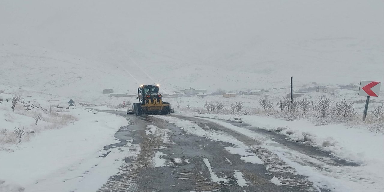 Battalgazi Belediyesi'nden kar ile mücadele çalışması