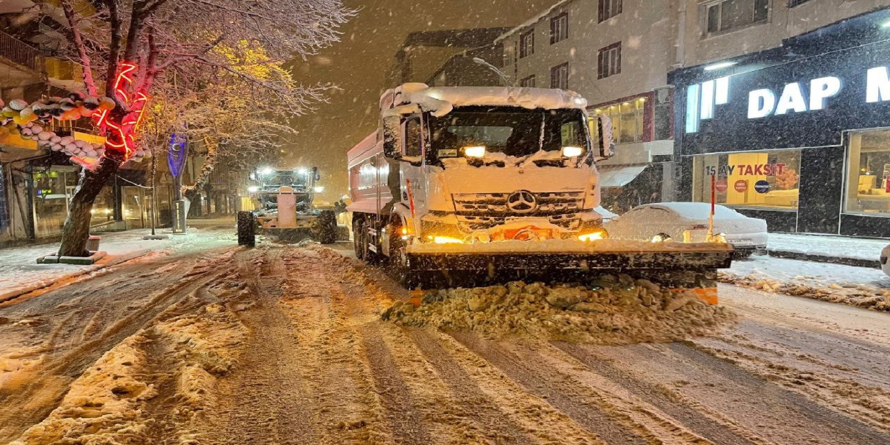 Muş’ta kar ve buzlanma nedeniyle eğitime 1 gün ara verildi
