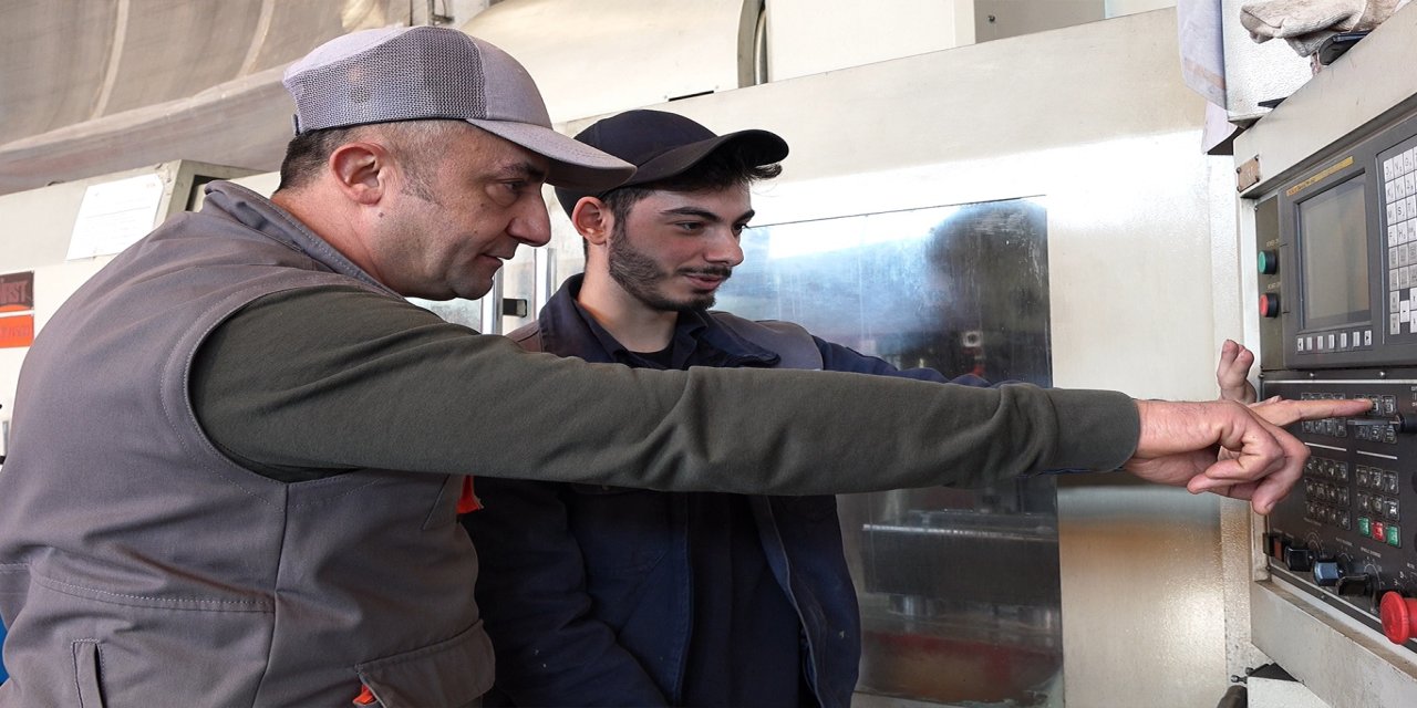 Meslek Yüksekokulu mezunlarının istihdam oranı yüzde 92'ye ulaştı